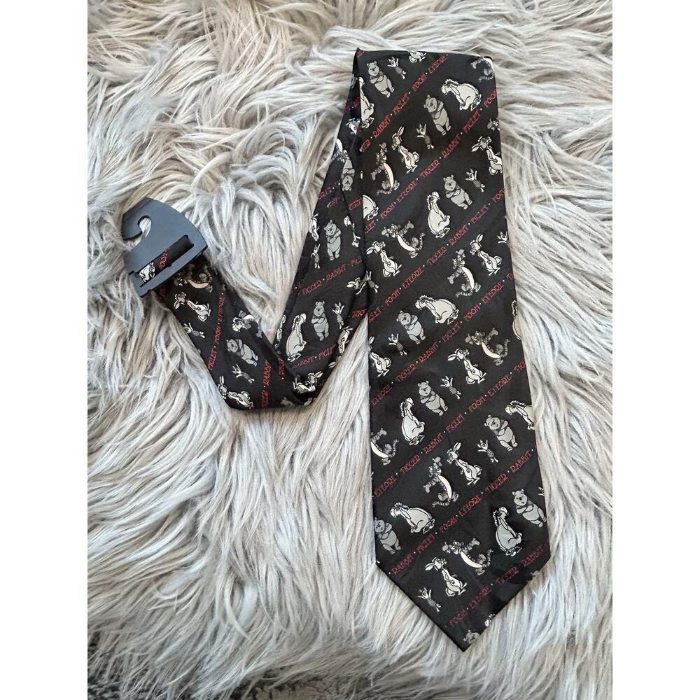 VTG Pooh Brand Tigger Rabbit Piglet Winnie The Pooh Printed Mens Black Neck Tie